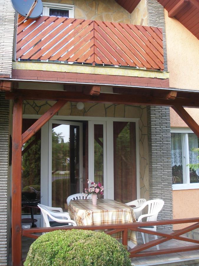 Holiday Home In Balatonkeresztur 19455 Exterior photo